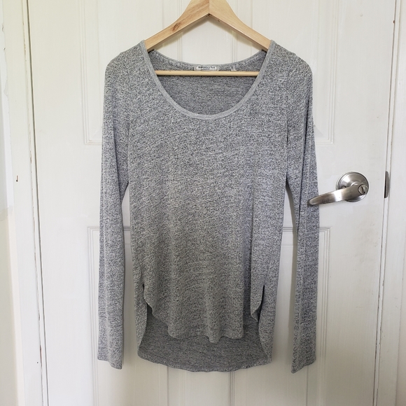 Abercrombie & Fitch Grey long sleeve - Picture 3 of 3